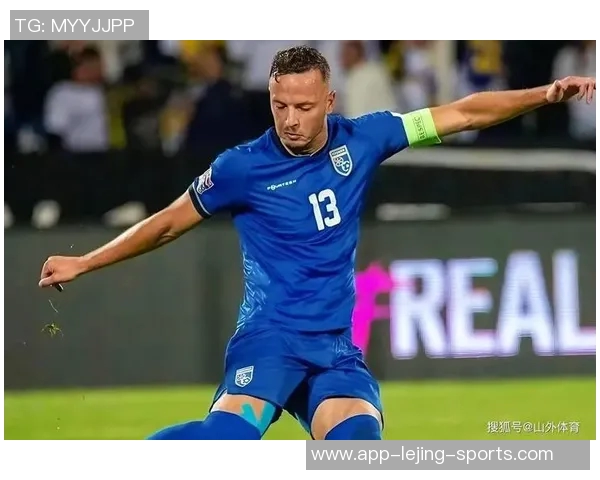 现役最强足球球星实力对比解析全面揭示巅峰球员的竞技风采